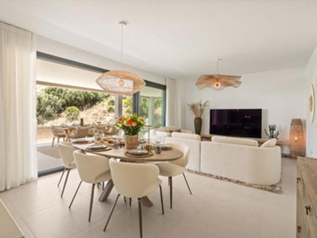 Middle Floor Apartment in Altos de los Monteros