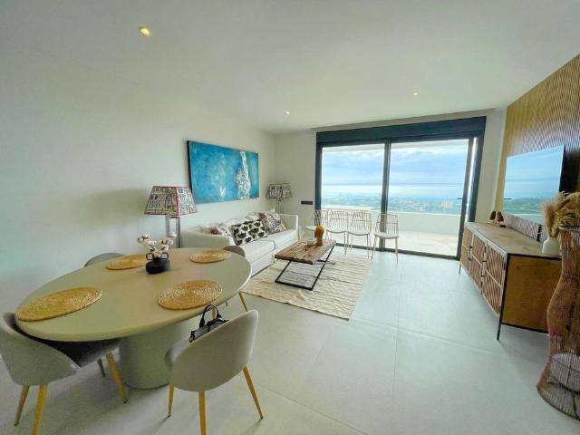 Middle Floor Apartment in Altos de los Monteros