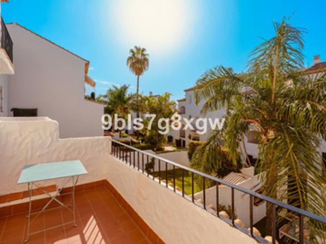 Middle Floor Apartment in Benavista