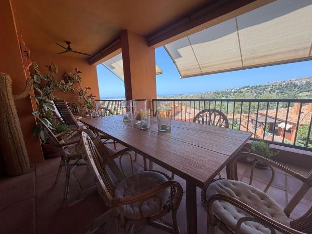 Middle Floor Apartment in Benahavís