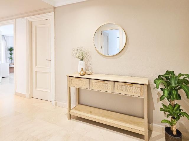 Middle Floor Apartment in Benahavís