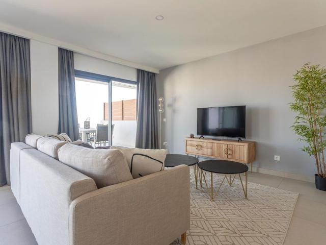 Middle Floor Apartment in Calanova Golf