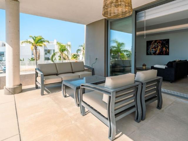 Middle Floor Apartment in Cancelada