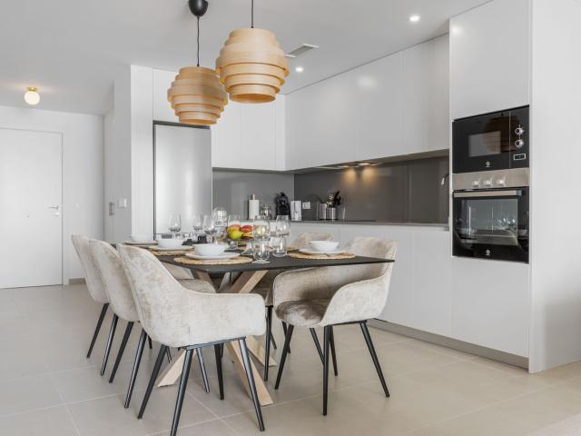 Middle Floor Apartment in Cancelada