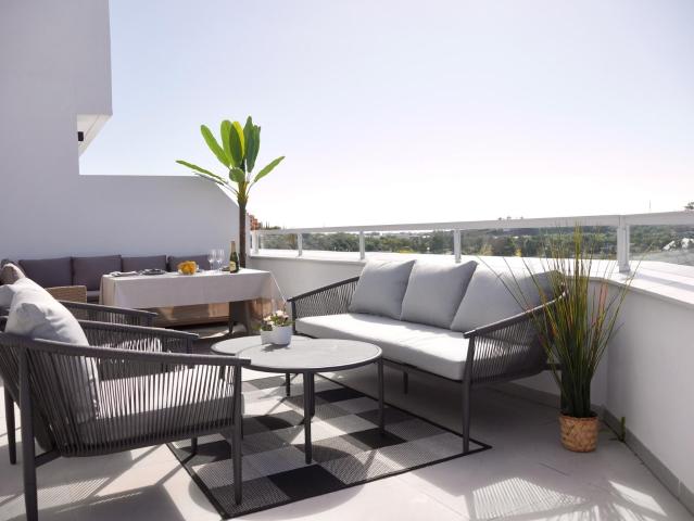 Middle Floor Apartment in Cancelada