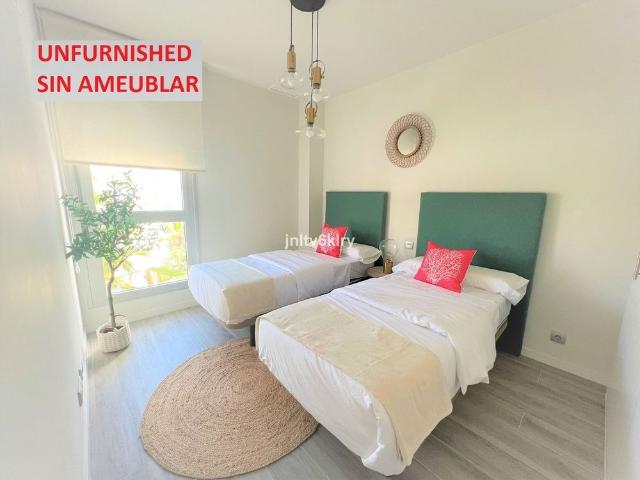 Middle Floor Apartment in Cancelada
