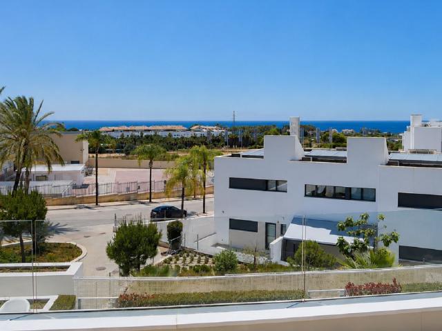 Middle Floor Apartment in Cancelada