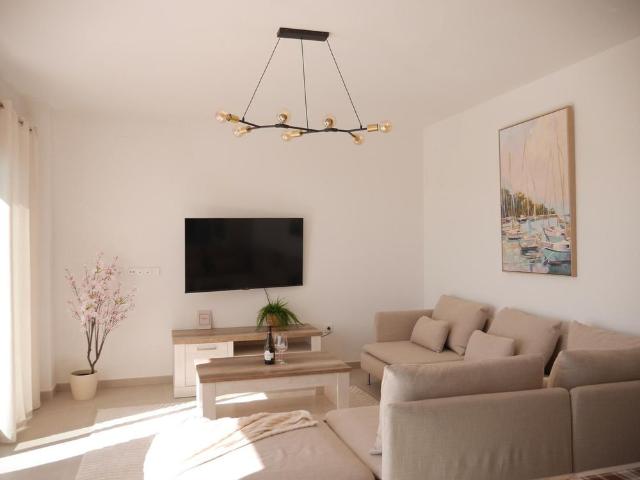 Middle Floor Apartment in Cancelada