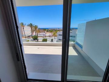 Middle Floor Apartment in Cancelada