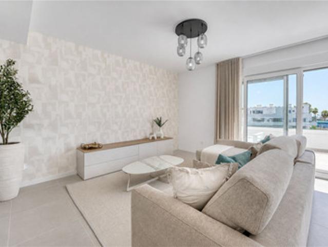 Middle Floor Apartment in Cancelada