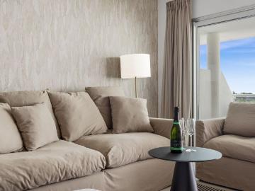 Middle Floor Apartment in Cancelada
