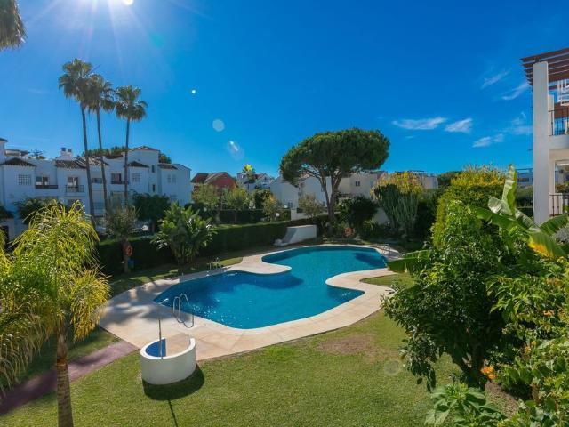 Middle Floor Apartment in Costalita