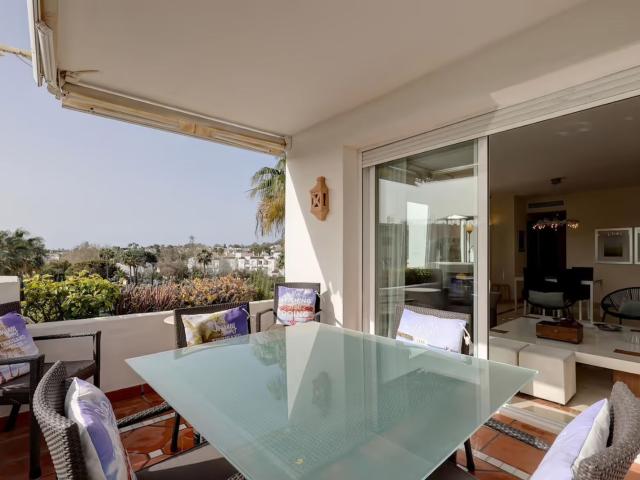 Middle Floor Apartment in Costalita