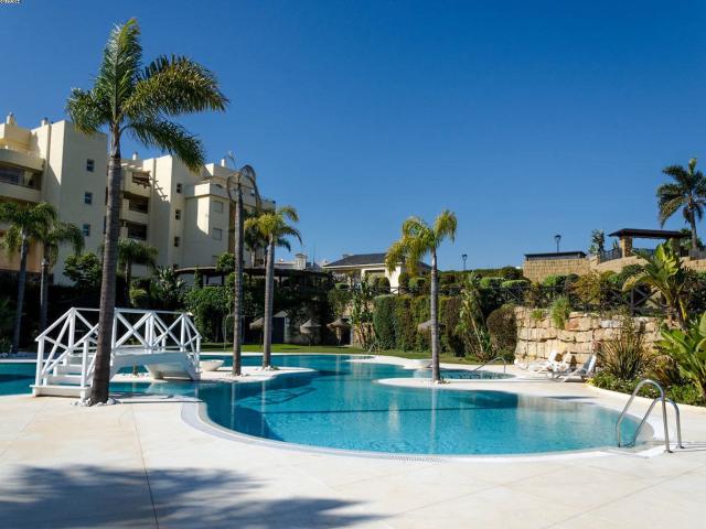 Middle Floor Apartment in El Chaparral