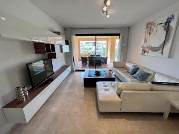 Middle Floor Apartment in El Paraiso