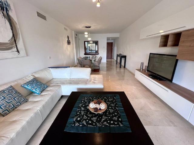 Middle Floor Apartment in El Paraiso