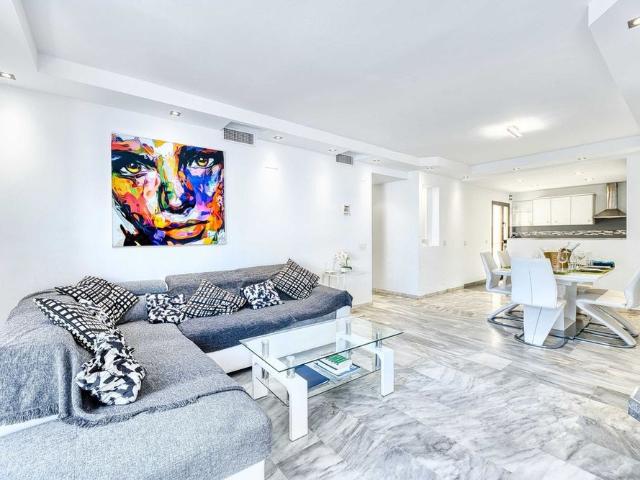 Middle Floor Apartment in Elviria