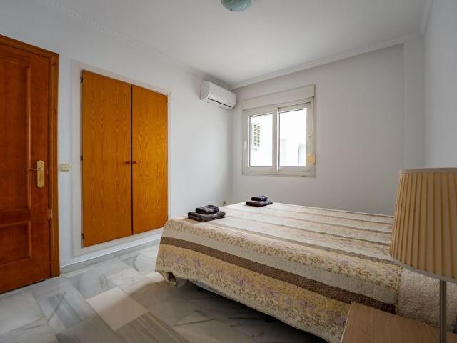 Middle Floor Apartment in Estepona