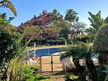Middle Floor Apartment in Estepona