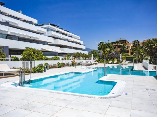 Middle Floor Apartment in Estepona