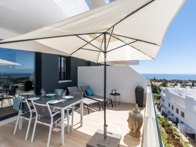 Middle Floor Apartment in Estepona