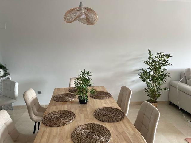Middle Floor Apartment in Estepona