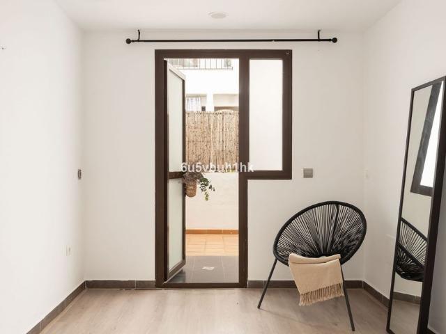 Middle Floor Apartment in Estepona