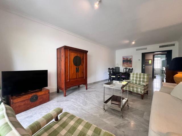 Middle Floor Apartment in Guadalmina Baja