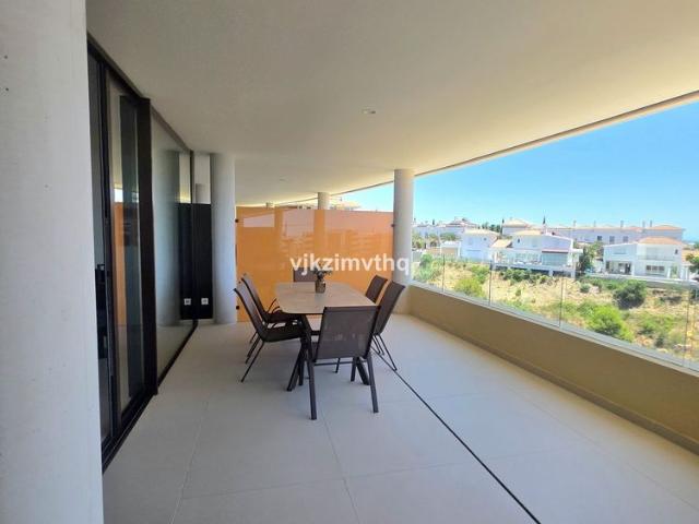 Middle Floor Apartment in Higueron