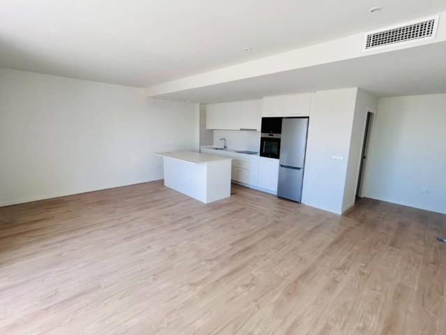 Middle Floor Apartment in La Campana