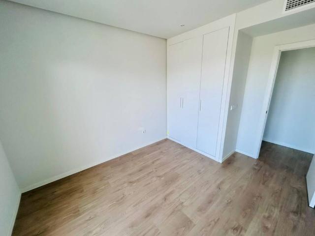 Middle Floor Apartment in La Campana