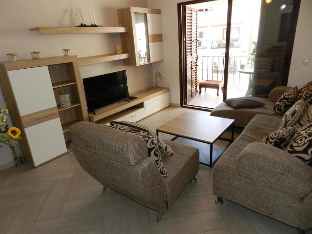 Middle Floor Apartment in La Duquesa