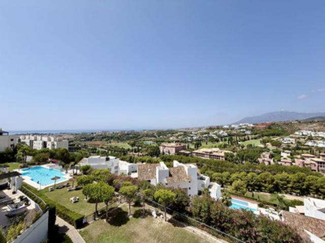 Middle Floor Apartment in Los Flamingos