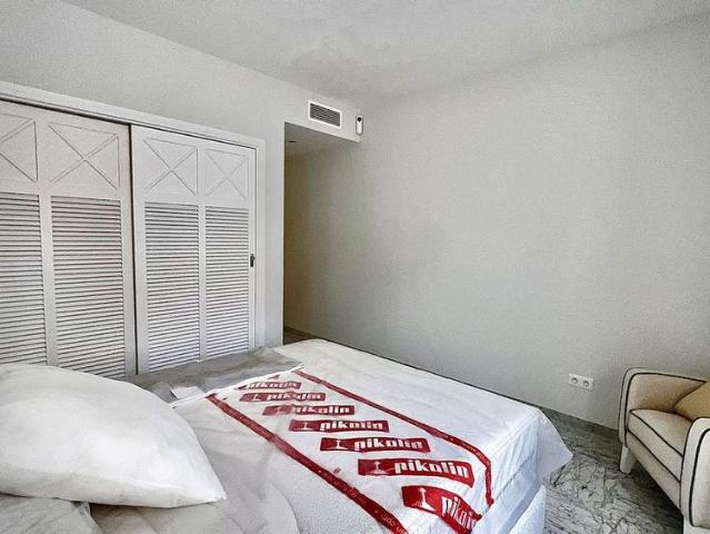 Middle Floor Apartment in Puerto Banús