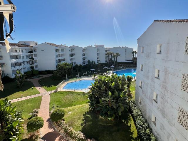 Middle Floor Apartment in Puerto Banús