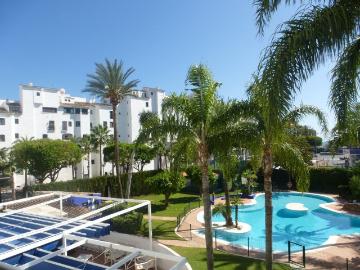 Middle Floor Apartment in Puerto Banús