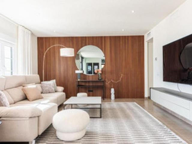Middle Floor Apartment in Puerto Banús