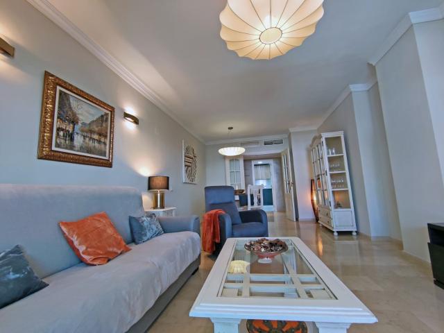 Middle Floor Apartment in Puerto Banús