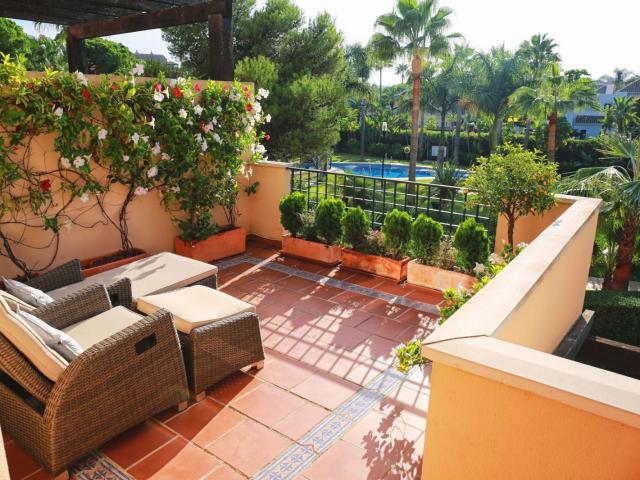 Middle Floor Apartment in Puerto Banús