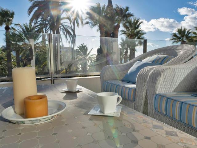 Middle Floor Apartment in Río Real