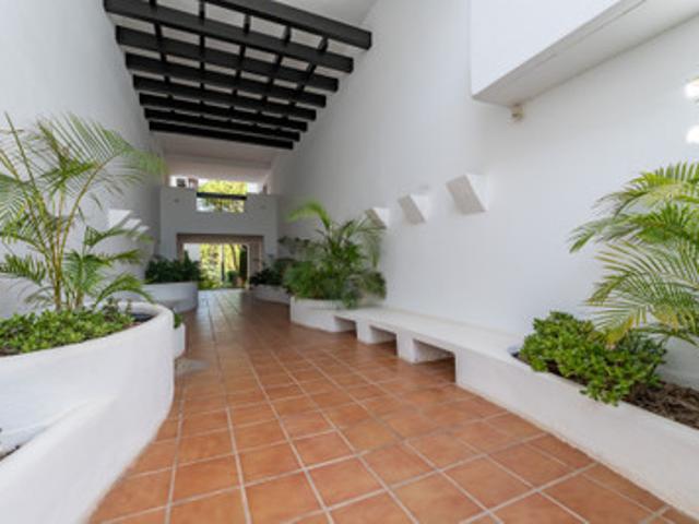 Middle Floor Apartment in Río Real