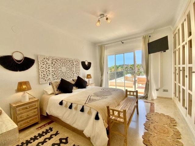 Middle Floor Apartment in San Roque Club