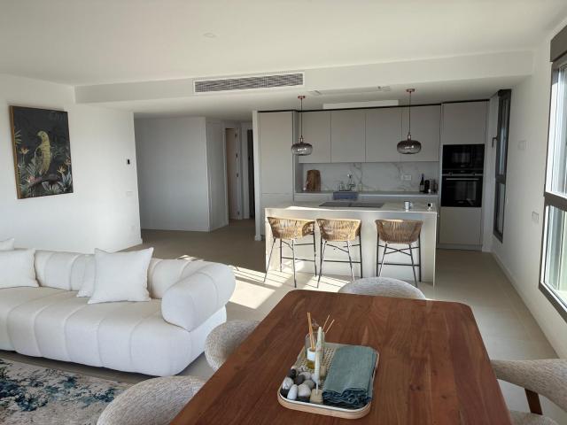 Middle Floor Apartment in Selwo