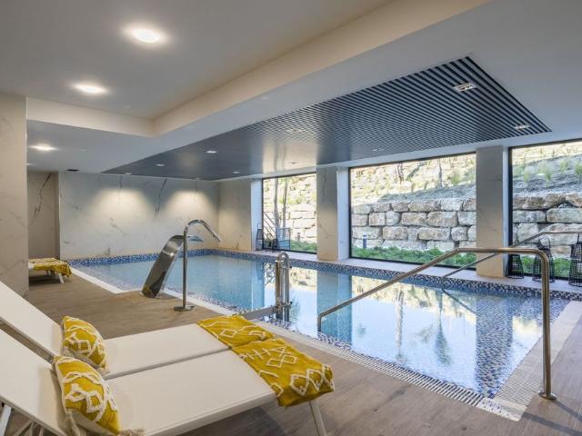 Middle Floor Apartment in Selwo