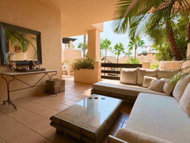 Middle Floor Apartment in Sierra Blanca