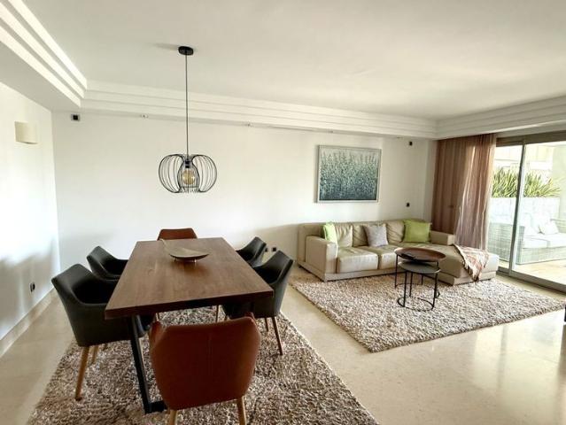 Middle Floor Apartment in The Golden Mile