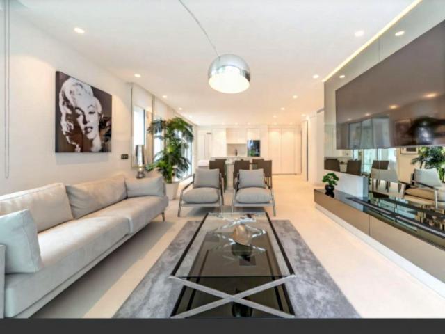 Middle Floor Apartment in The Golden Mile