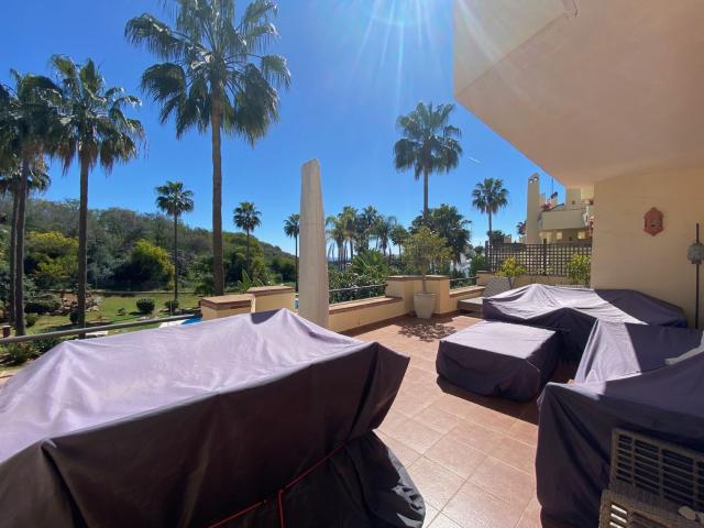 Middle Floor Apartment in The Golden Mile