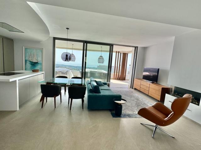 Middle Floor Apartment La Quinta