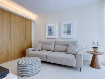Middle Floor Apartment · La Quinta